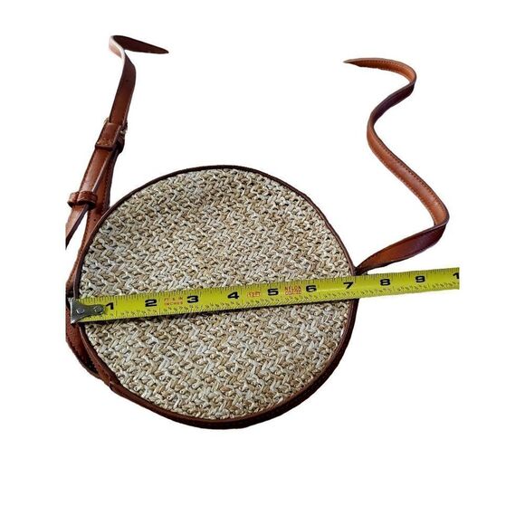 Sole Society Cross Body Bag - Picture 5 of 8